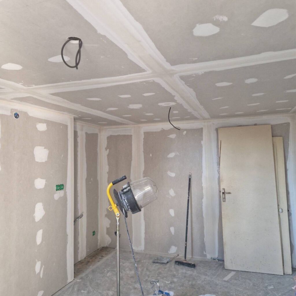Rénovation de plafonds et cloisons à ROMILLY-SUR-ANDELLE